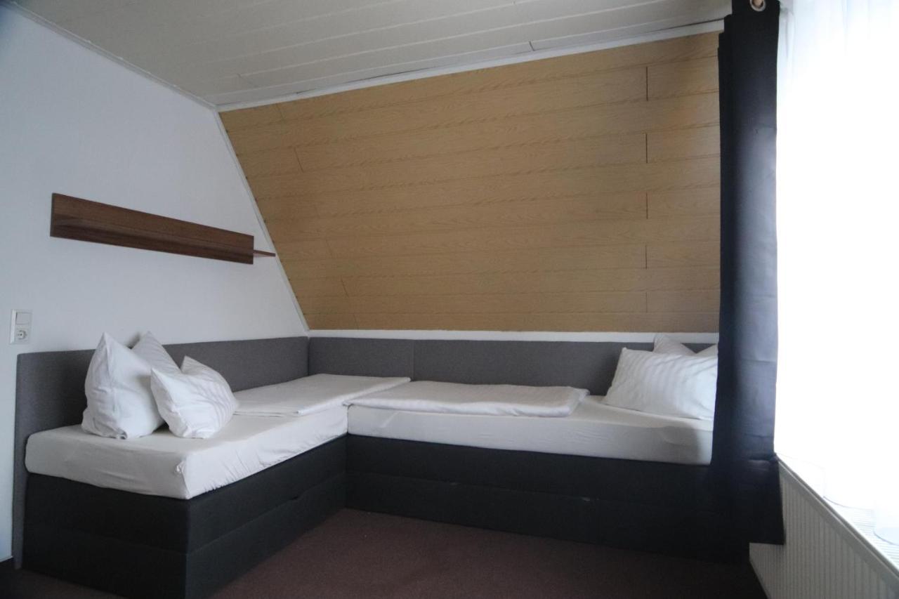 Ruhige Wohnung Mit Terrasse Nur 5 Minuten Zur Mueritz Marienfelde Bagian luar foto